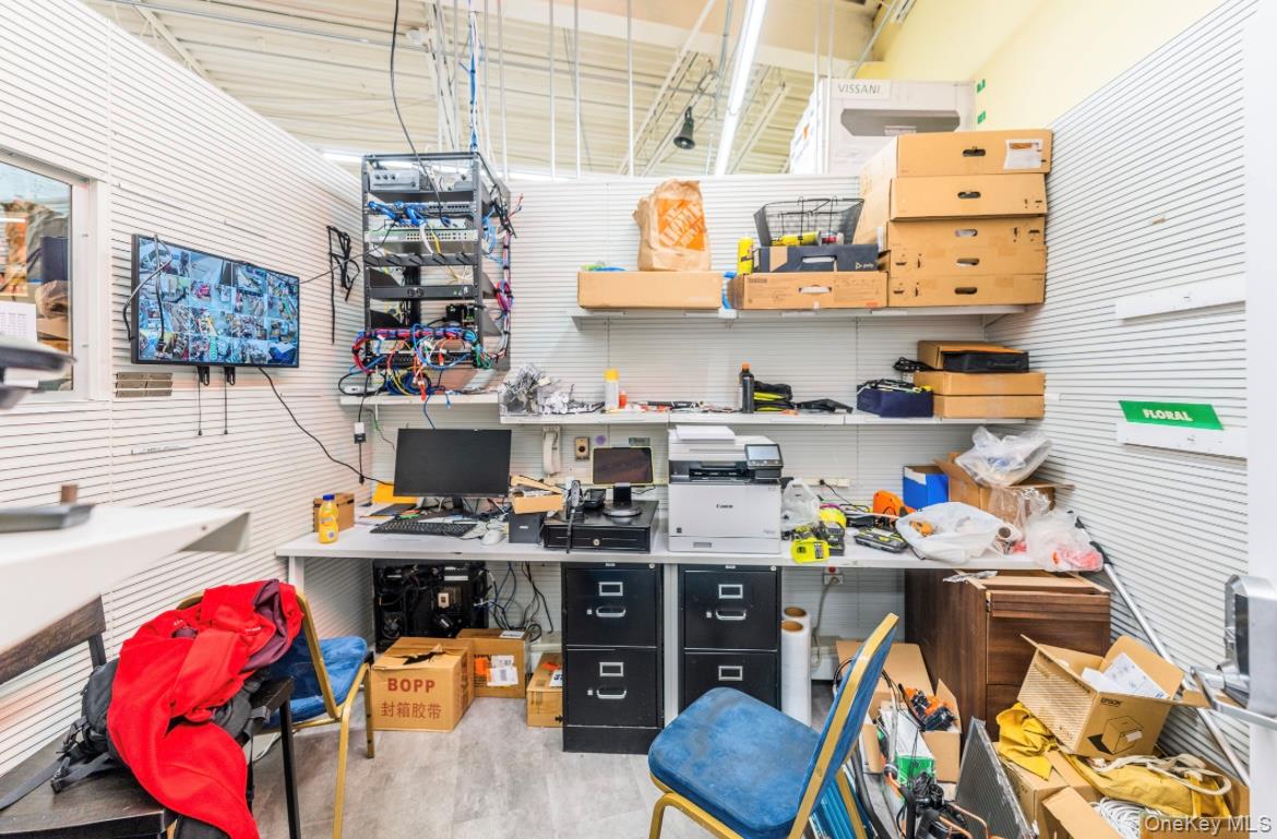 #16 photo, 555 Greenwich Street, ナッソー郡 Hempstead , NY 11550