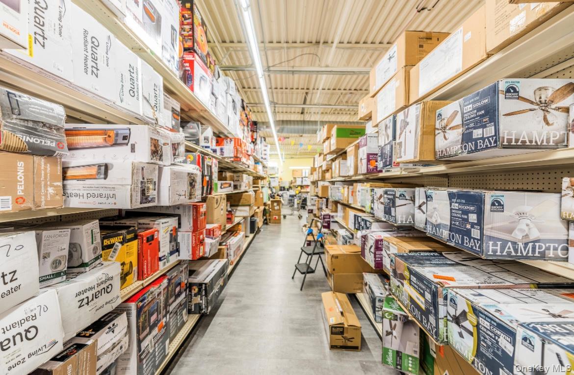 #4 photo, 555 Greenwich Street, ナッソー郡 Hempstead , NY 11550