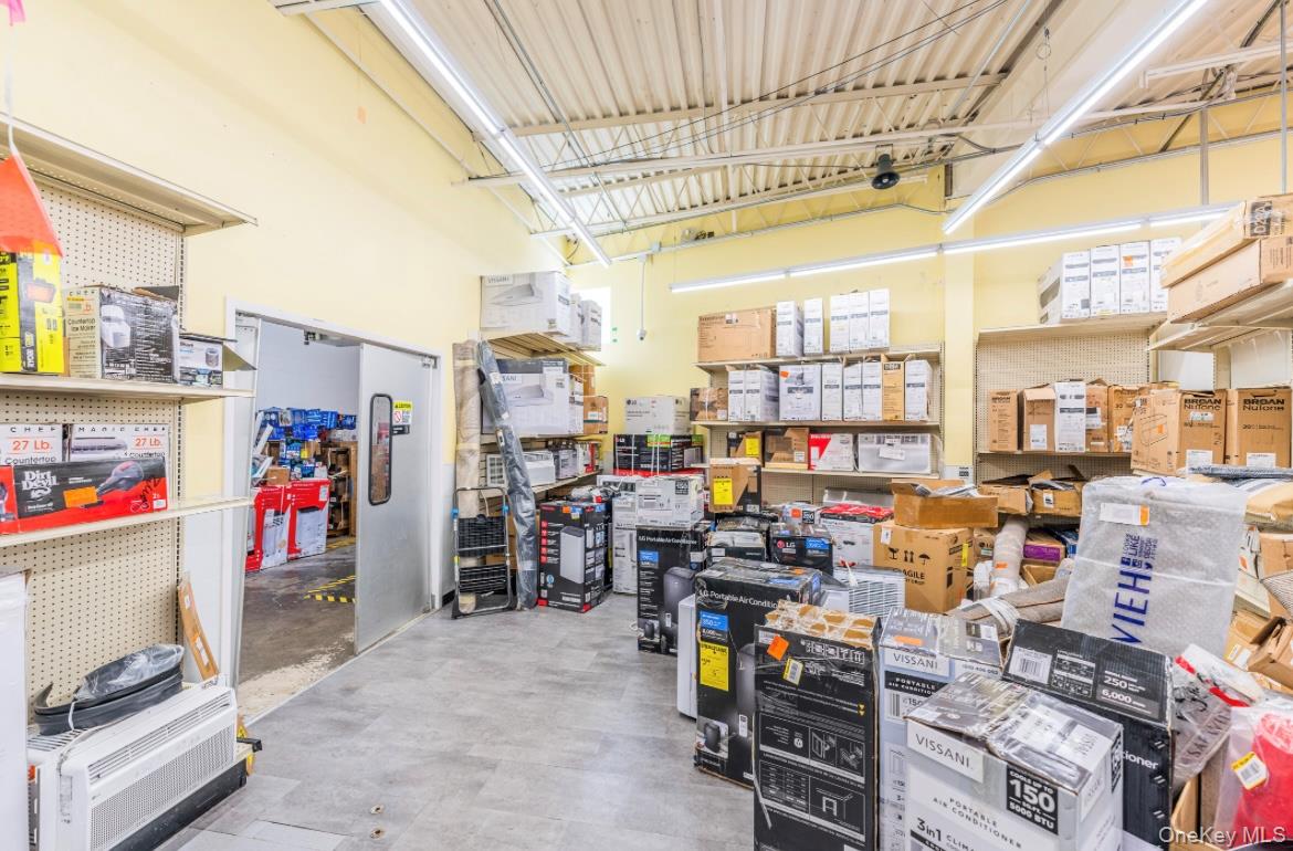 #9 photo, 555 Greenwich Street, ナッソー郡 Hempstead , NY 11550