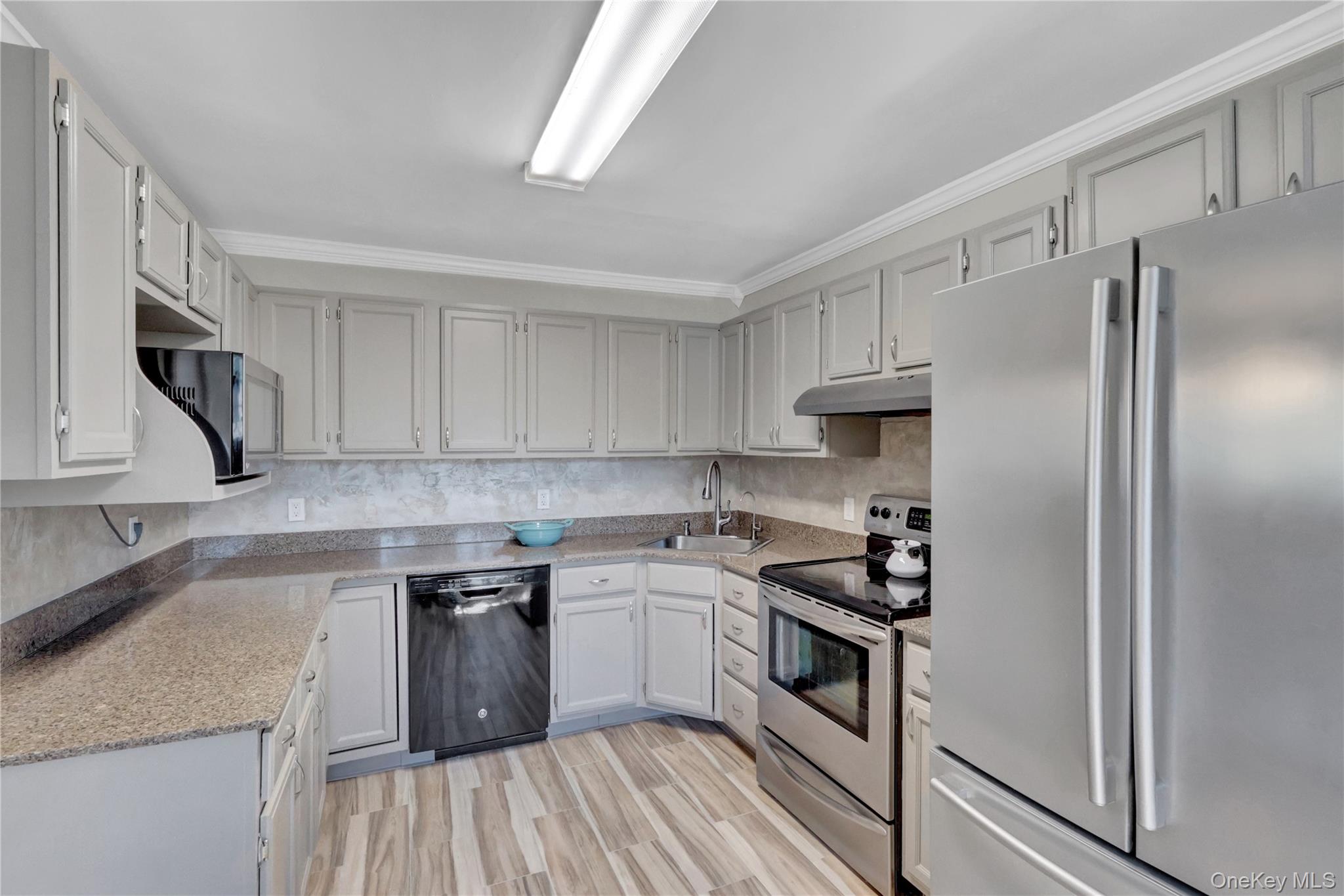 #14 photo, 30 Kilroy Drive, Mastic , NY 11950