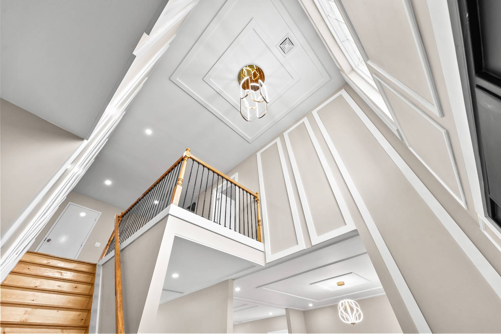 #18 photo, 311 Lyon St, Valley Stream , NY 11580