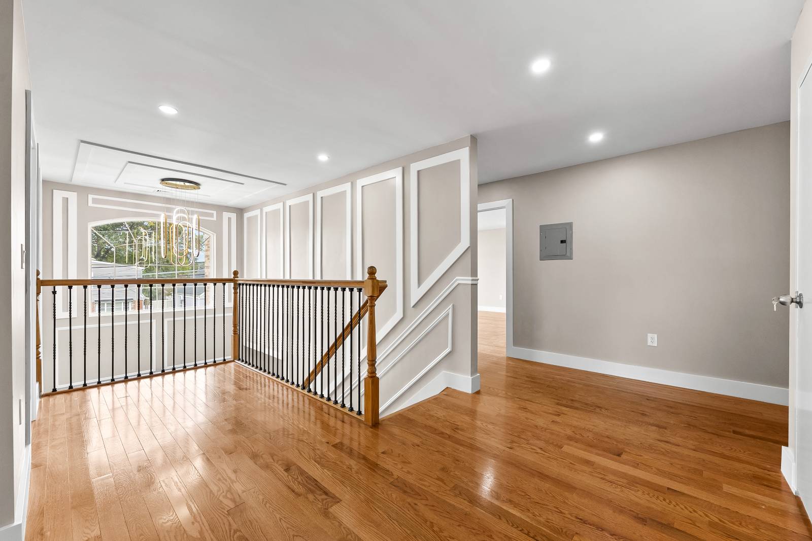 #19 photo, 311 Lyon St, Valley Stream , NY 11580