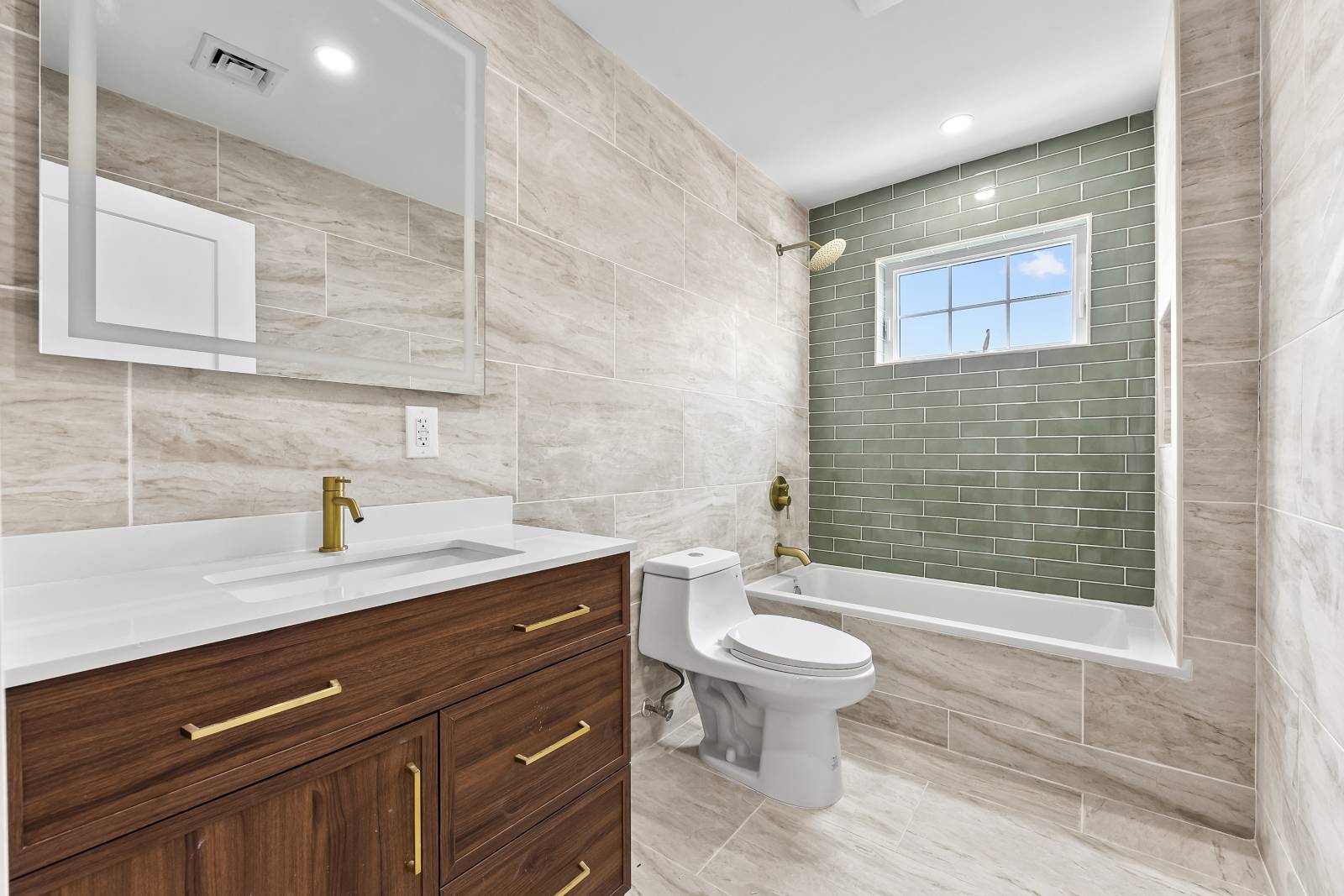 #28 photo, 311 Lyon St, Valley Stream , NY 11580