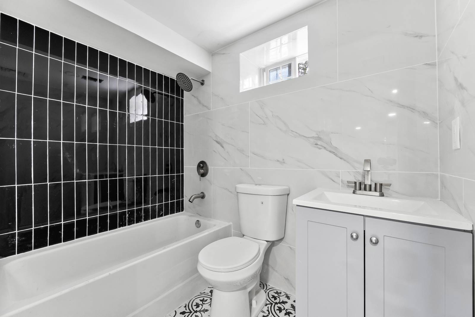 #39 photo, 311 Lyon St, Valley Stream , NY 11580