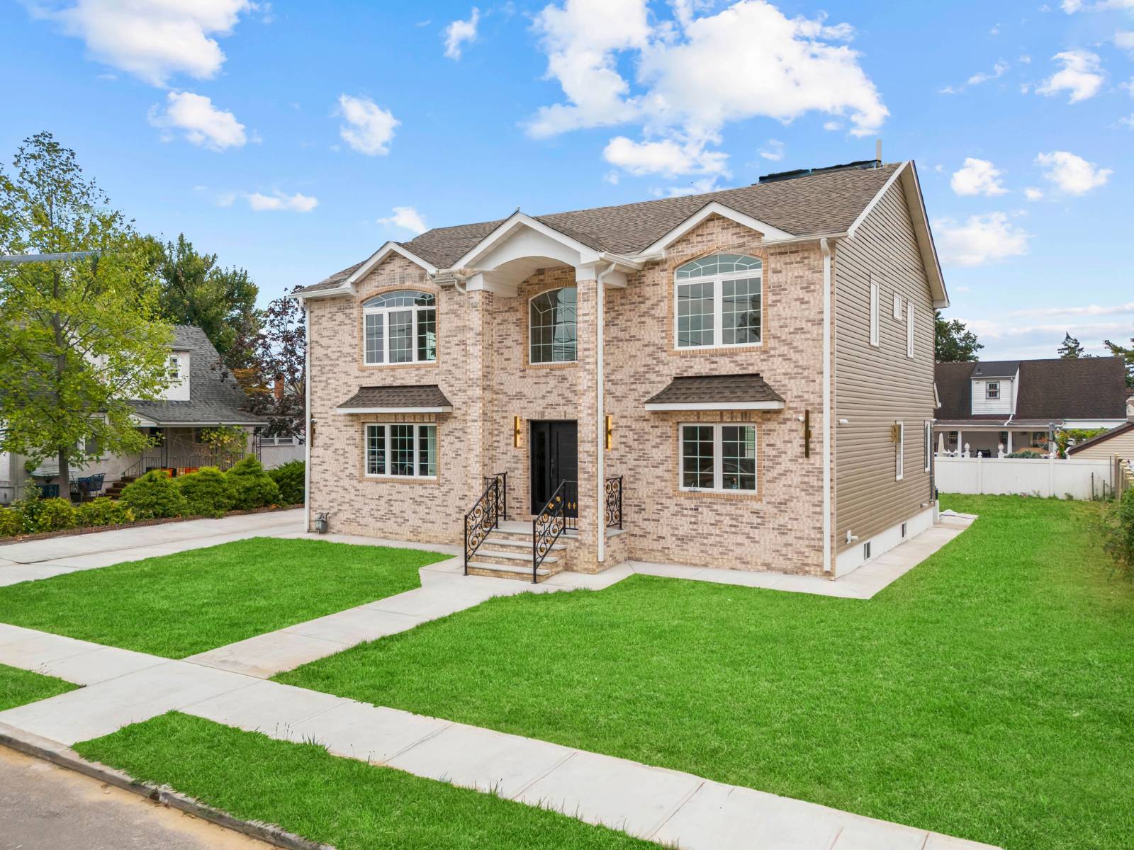 #43 photo, 311 Lyon St, Valley Stream , NY 11580