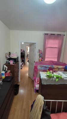 #9 photo, 53 53 st, Woodside , NY 11377