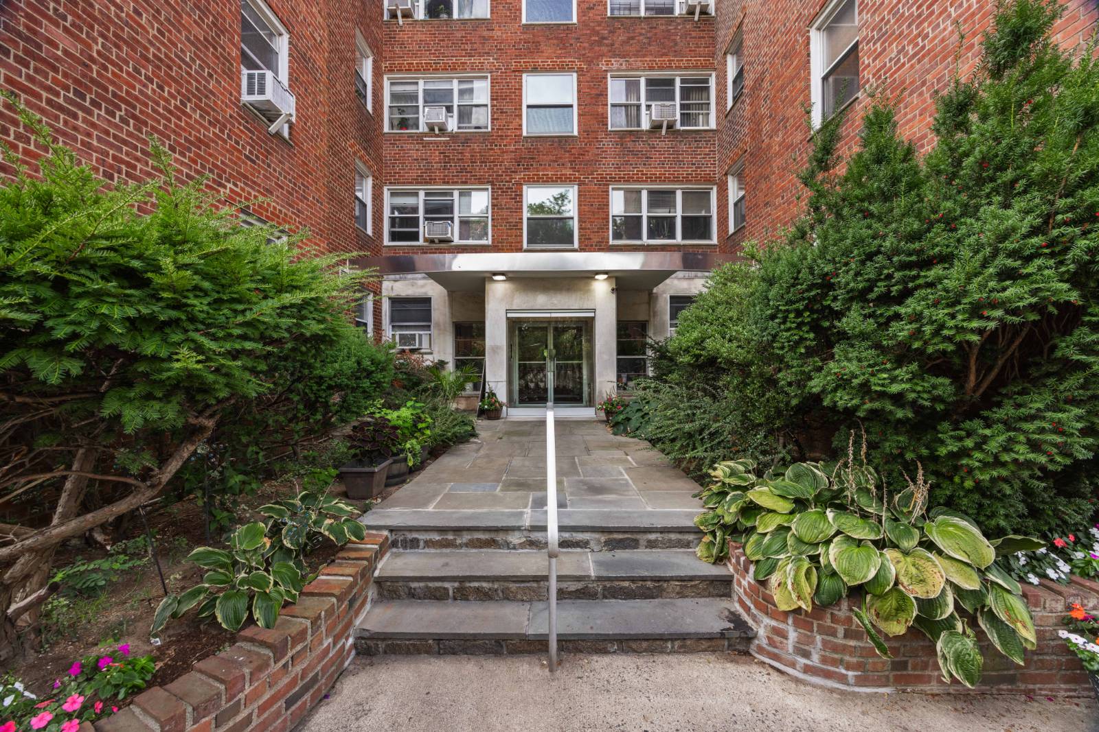 #1 photo, 1234 Midland Ave, #Apt 3F, Bronxville , NY 10708