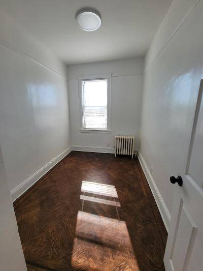 #3 photo, 51-56 47th Street, Woodside , NY 11377