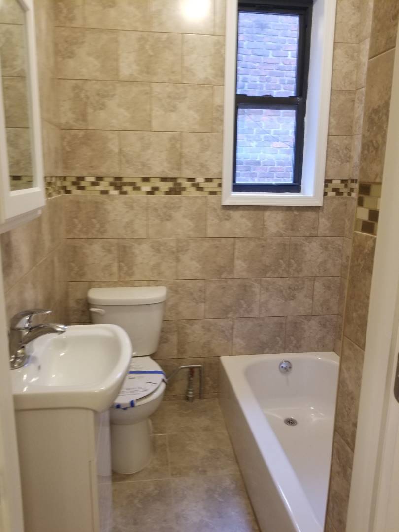 #19 photo, 6119 Madison st, Ridgewood , NY 11385