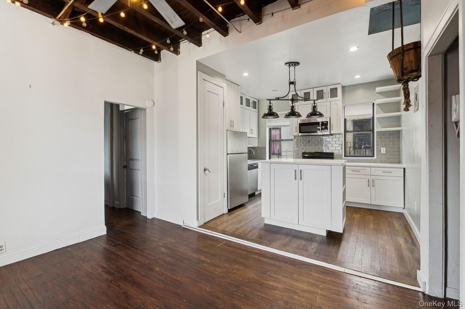 #5 photo, 21-16 35th Street, Astoria , NY 11105