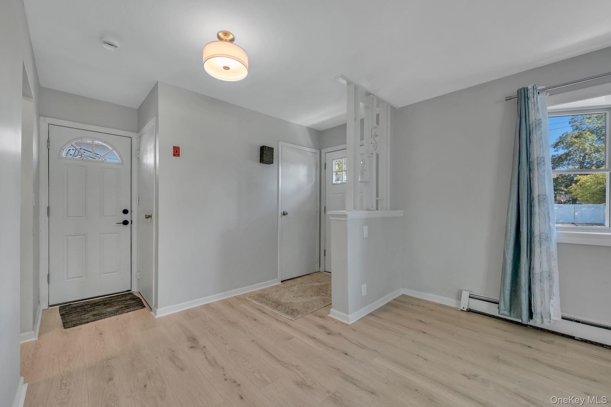 #4 photo, 6 Bonny Drive, Mastic , NY 11950