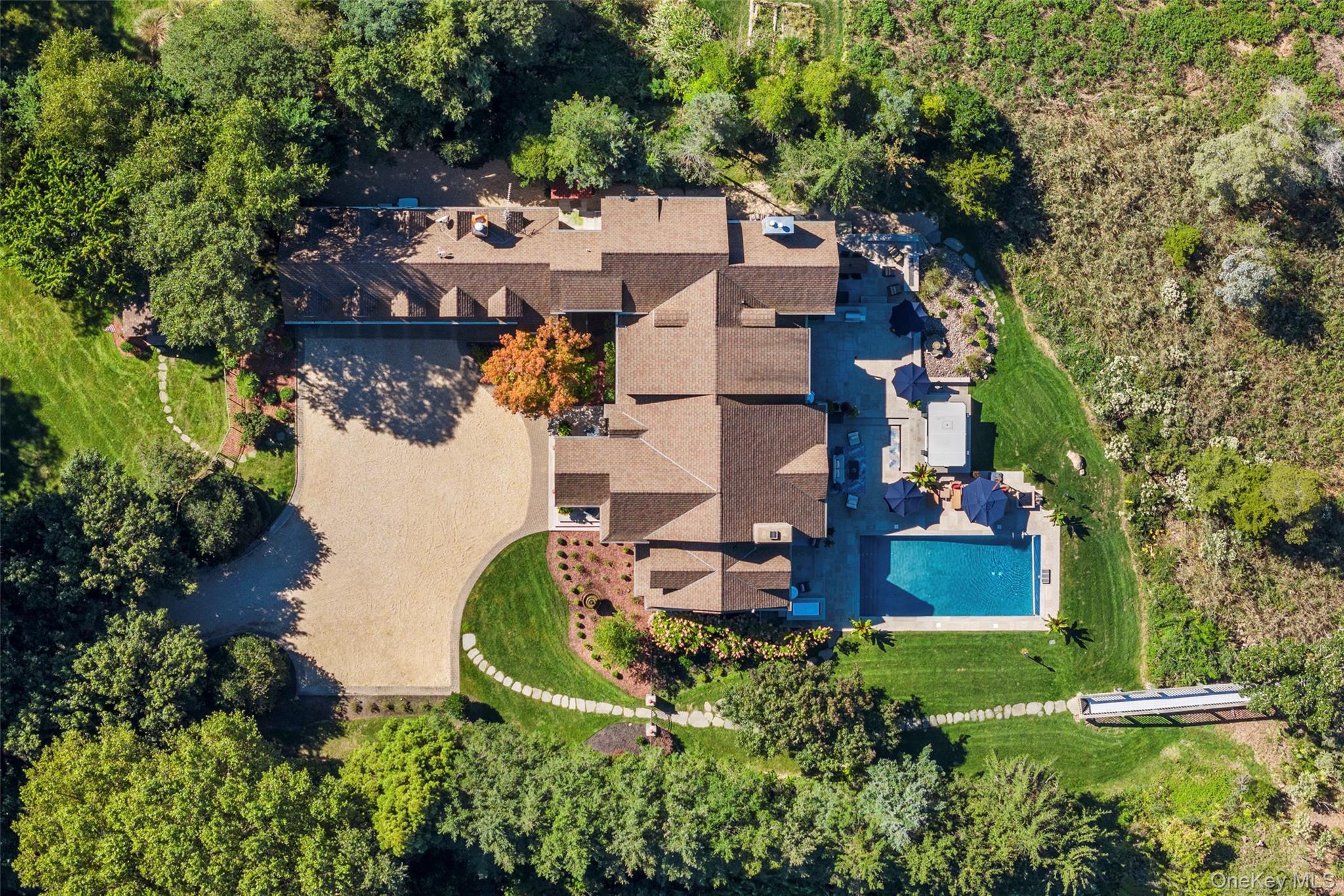 #10 photo, 2 Pheasant Run, Setauket , NY 11733