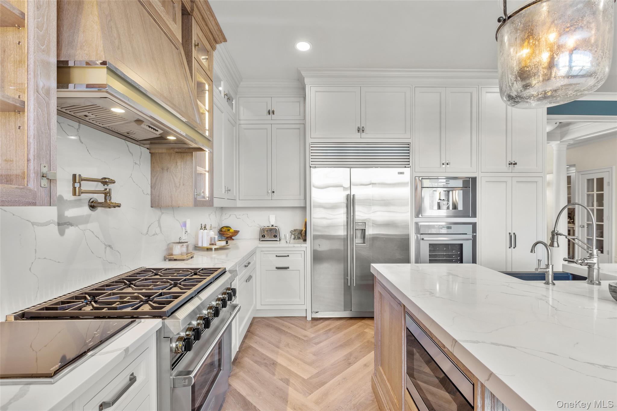 #20 photo, 2 Pheasant Run, Setauket , NY 11733