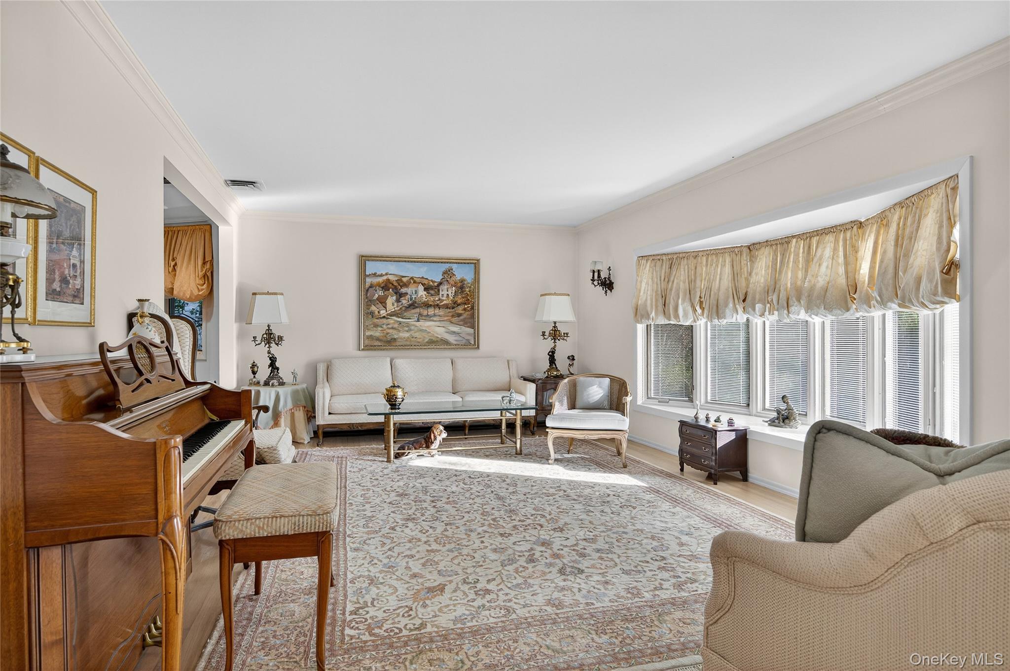 #4 photo, 80 Walnut Drive, 롱 아일랜드 East Hills , NY 11576