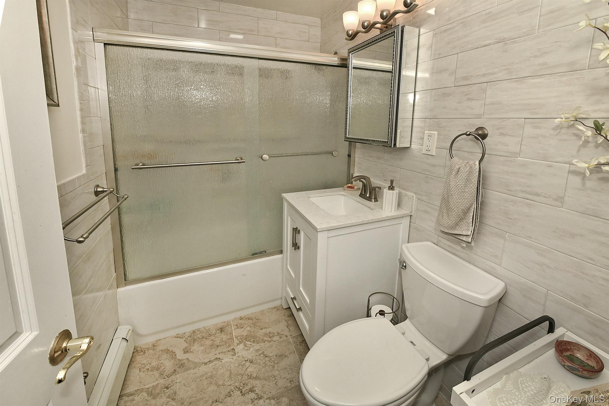 #11 photo, 114 Twig Lane, ナッソー郡 Levittown , NY 11756