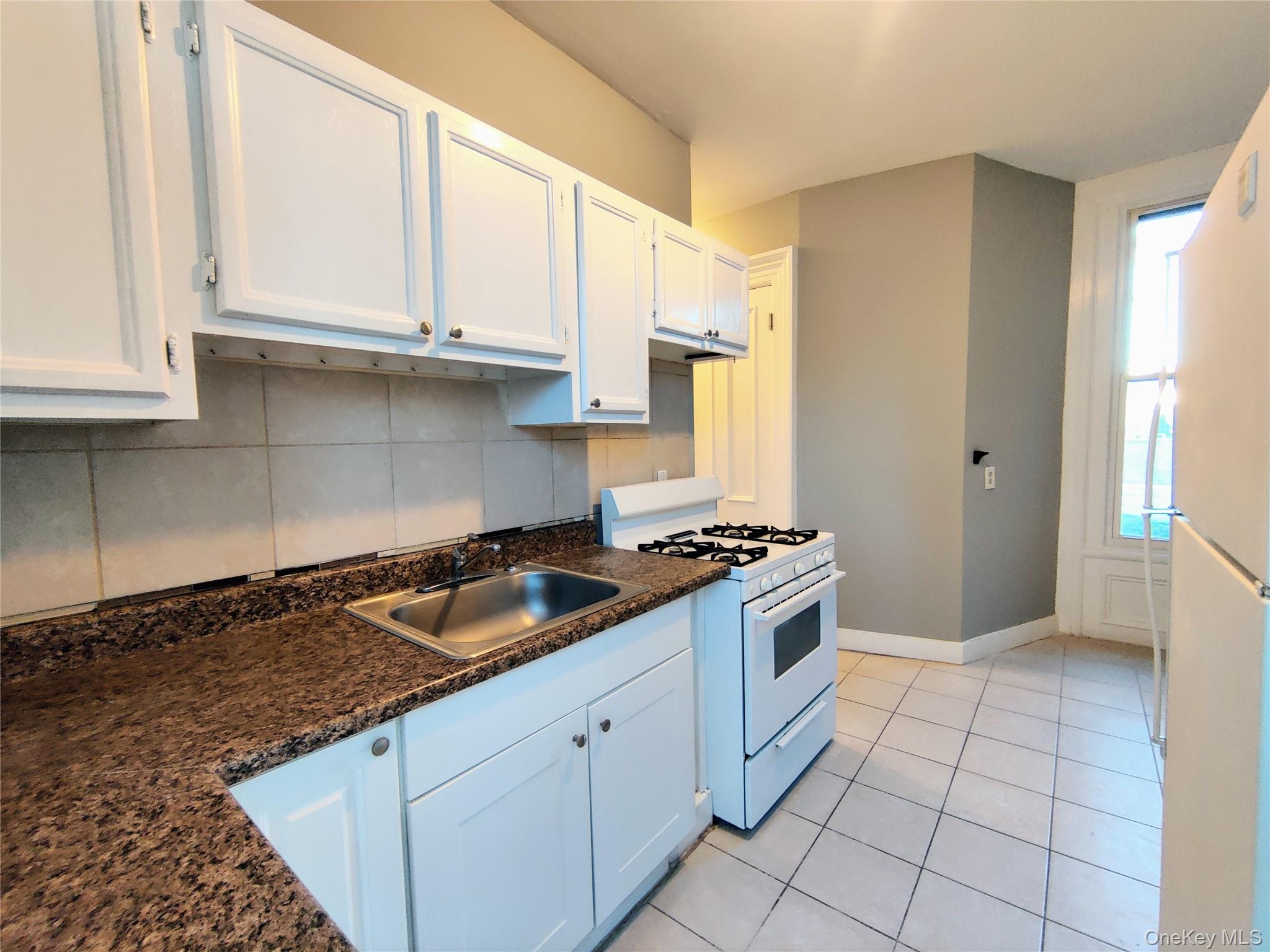 #12 photo, 20 Noxon Street, Poughkeepsie , NY 12601