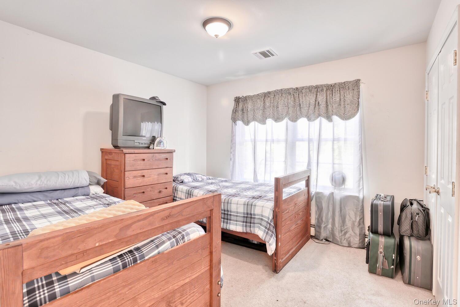 #18 photo, 4 Cameron Place, Wallkill , NY 12589