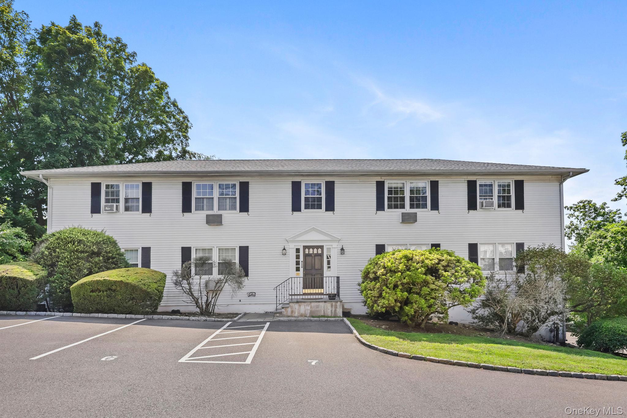 #1 photo, 47 Valley Road, Greenwich , CT 06807