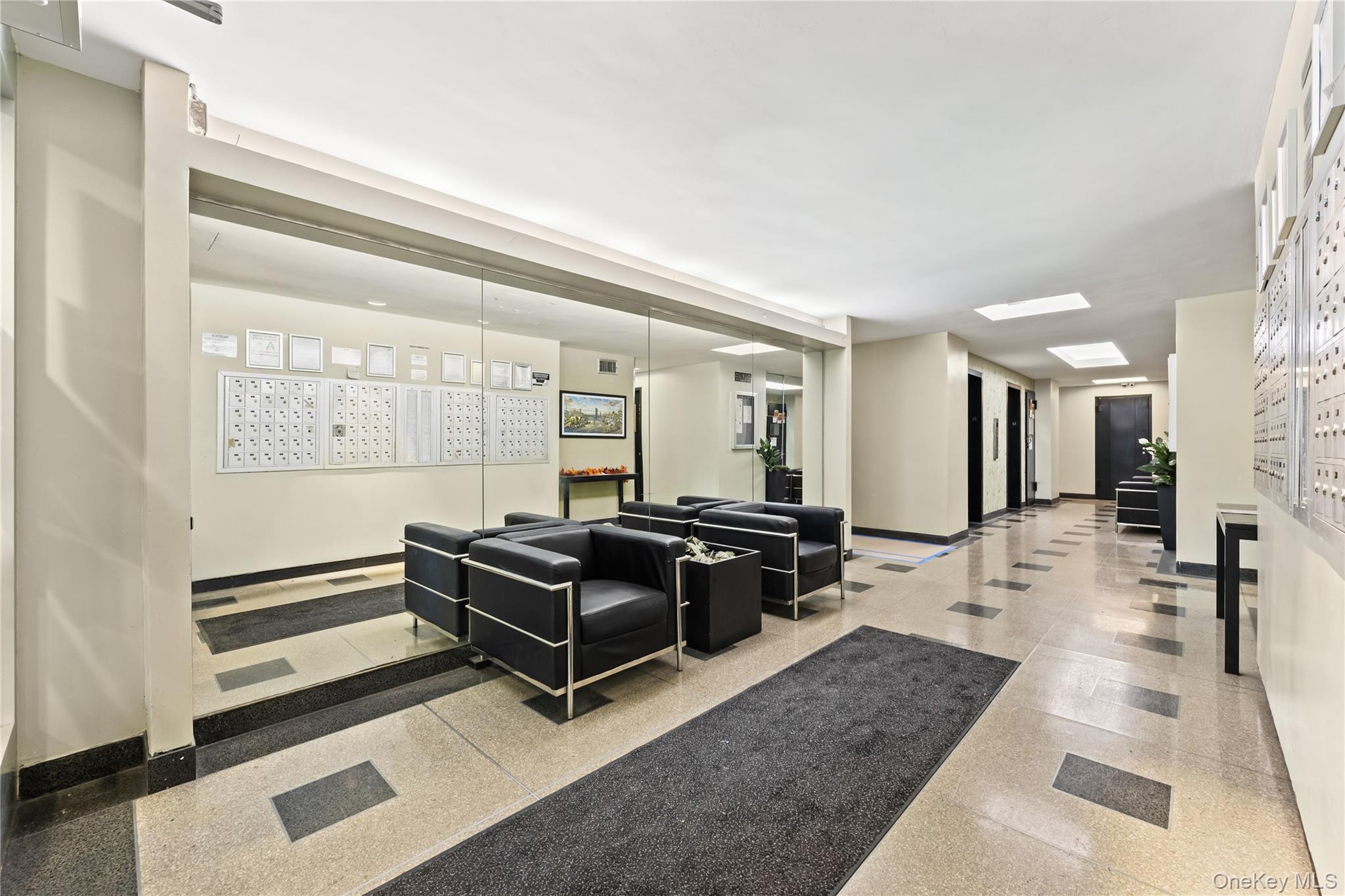 #17 photo, 3 Fordham Hill Oval, ブロンクス区 Bronx , NY 10468