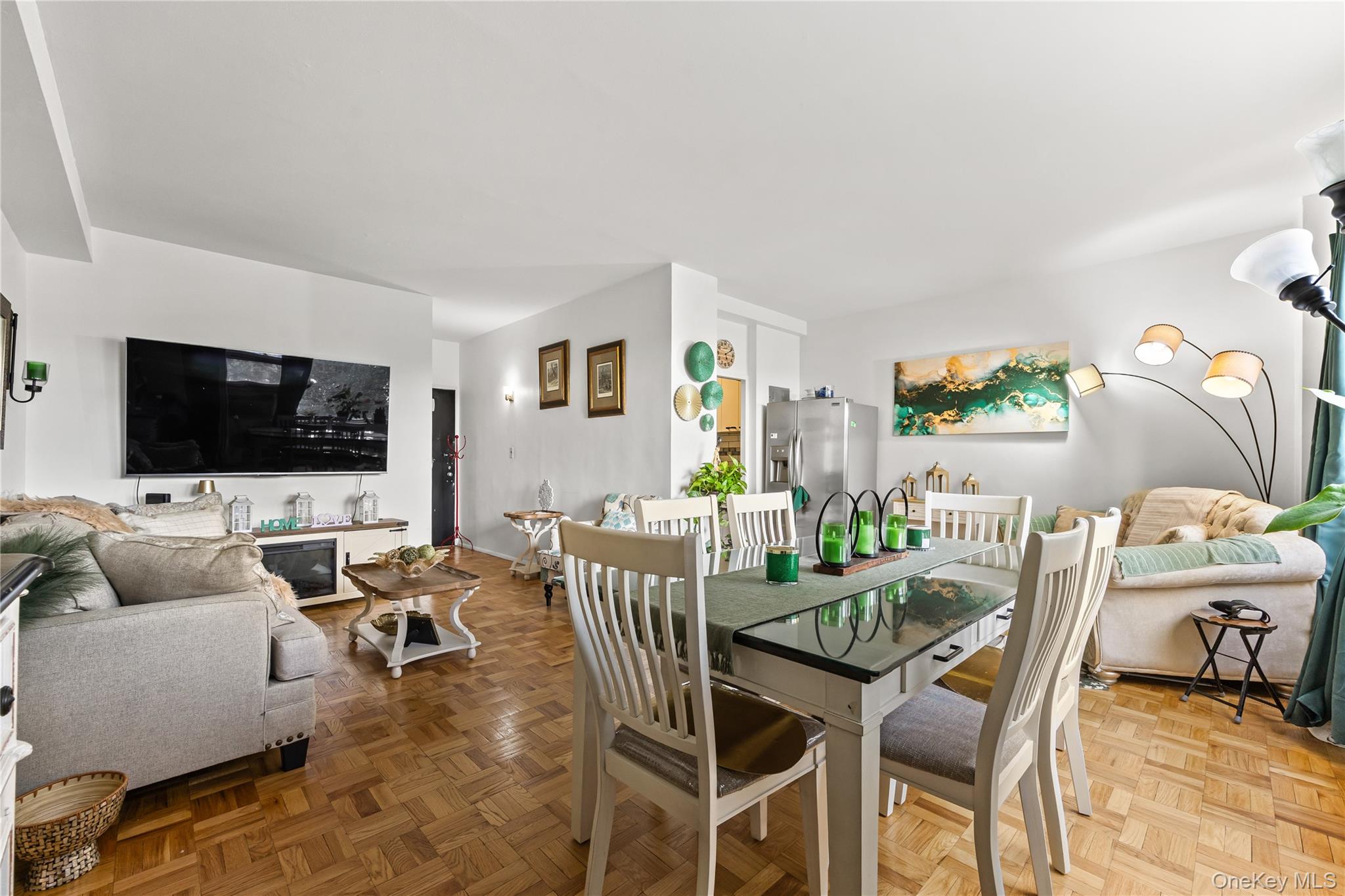 #2 photo, 3 Fordham Hill Oval, ブロンクス区 Bronx , NY 10468