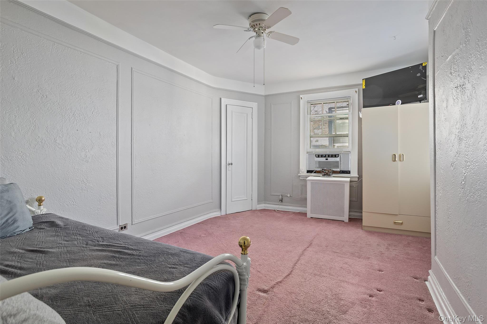 #17 photo, 2316 Laconia Avenue, Bronx , NY 10469