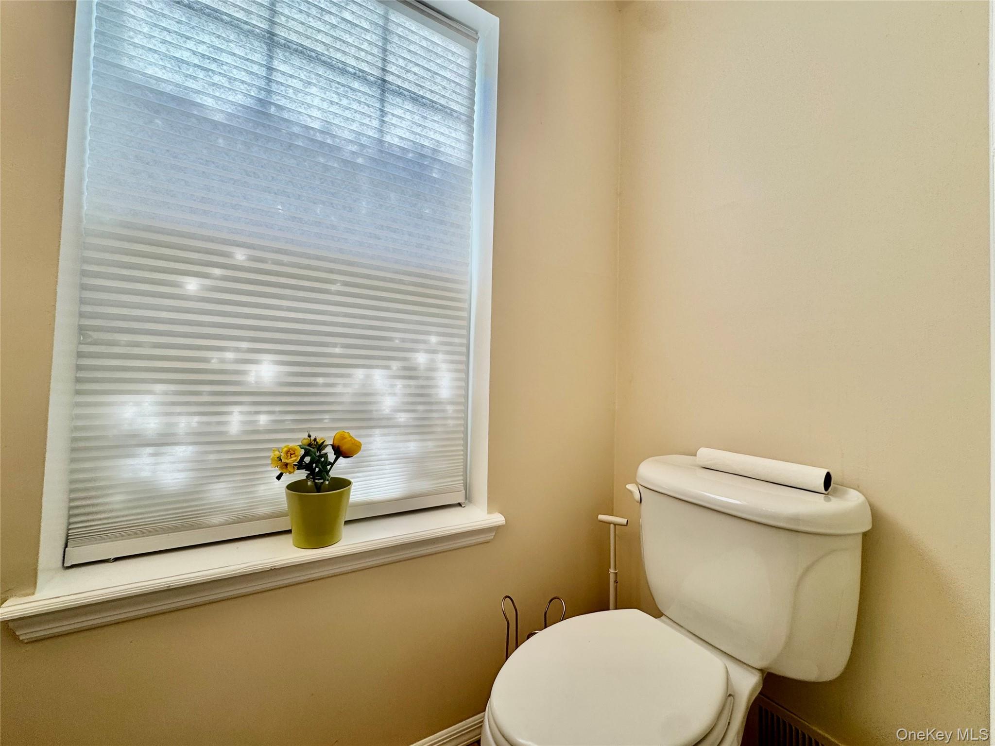 #12 photo, 24 Kent Court, Middletown , NY 10940