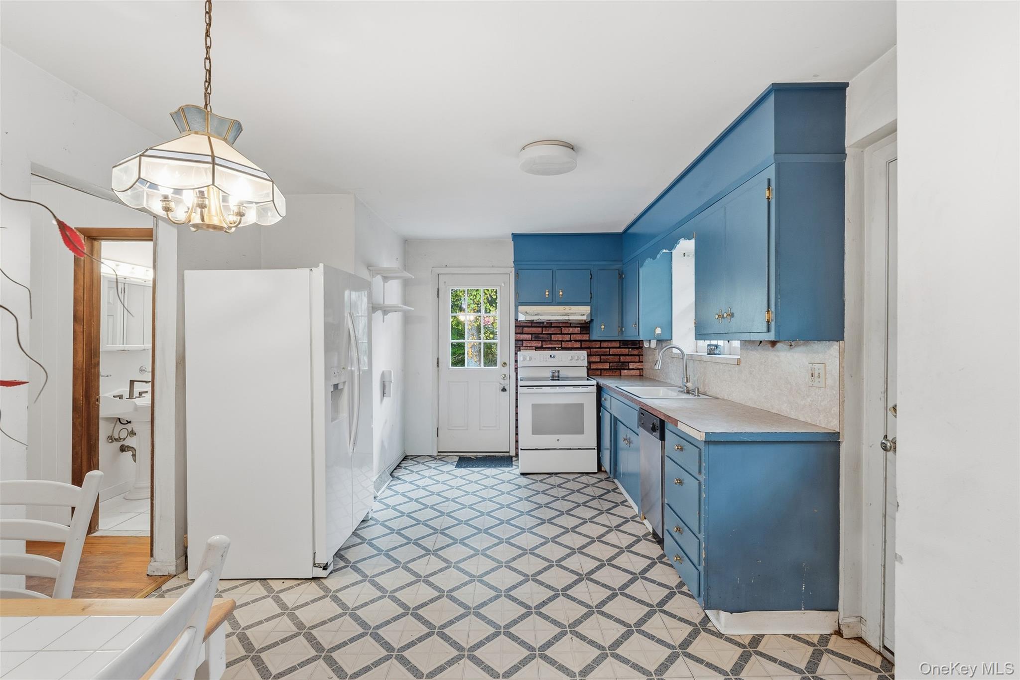 #4 photo, 137 Overlook Drive, Mahopac , NY 10541