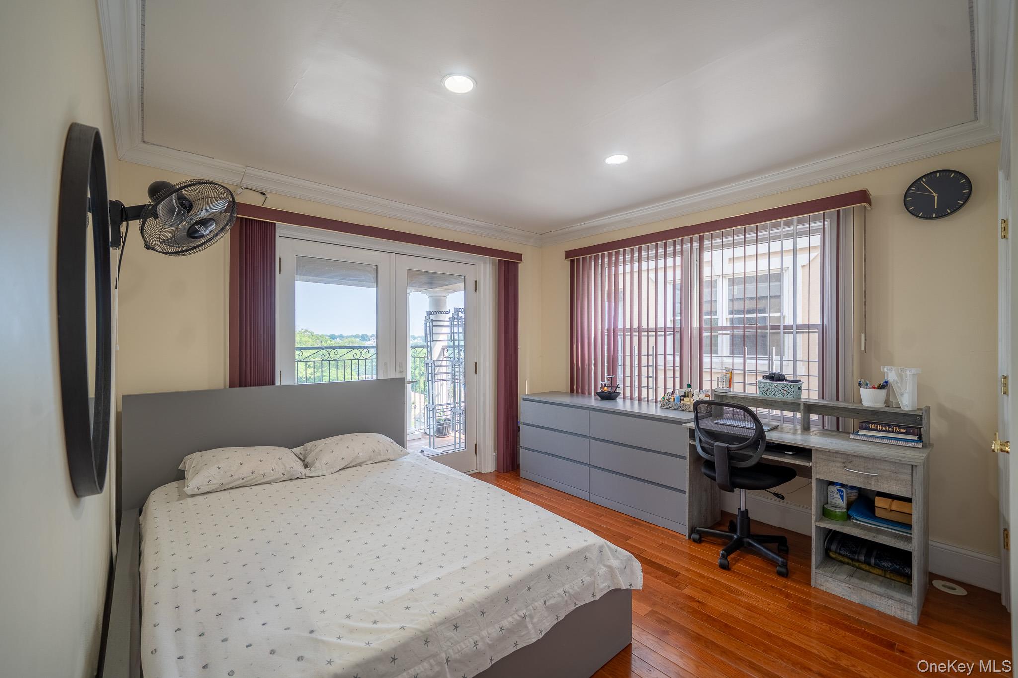 #13 photo, 580 Valley Avenue, Yonkers , NY 10703