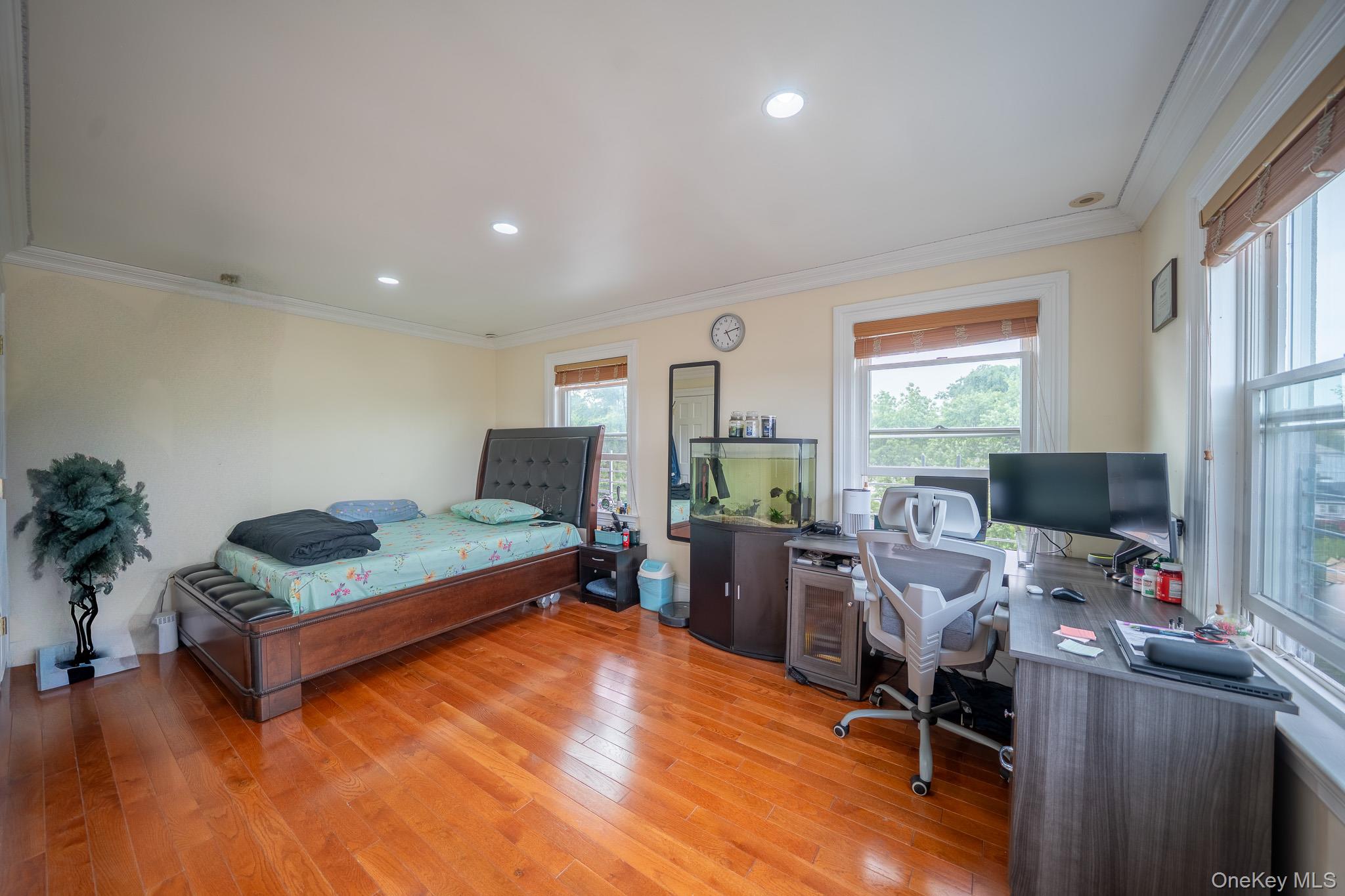 #17 photo, 580 Valley Avenue, Yonkers , NY 10703