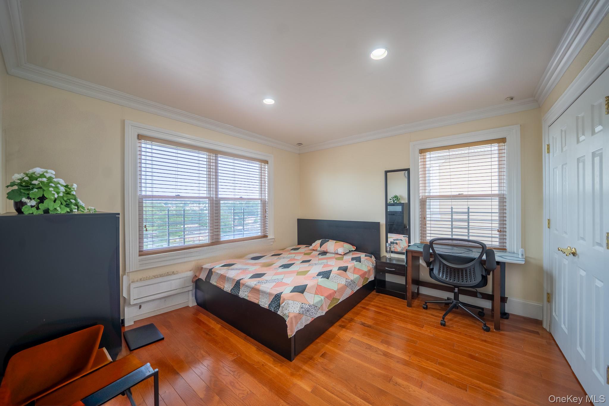 #18 photo, 580 Valley Avenue, Yonkers , NY 10703