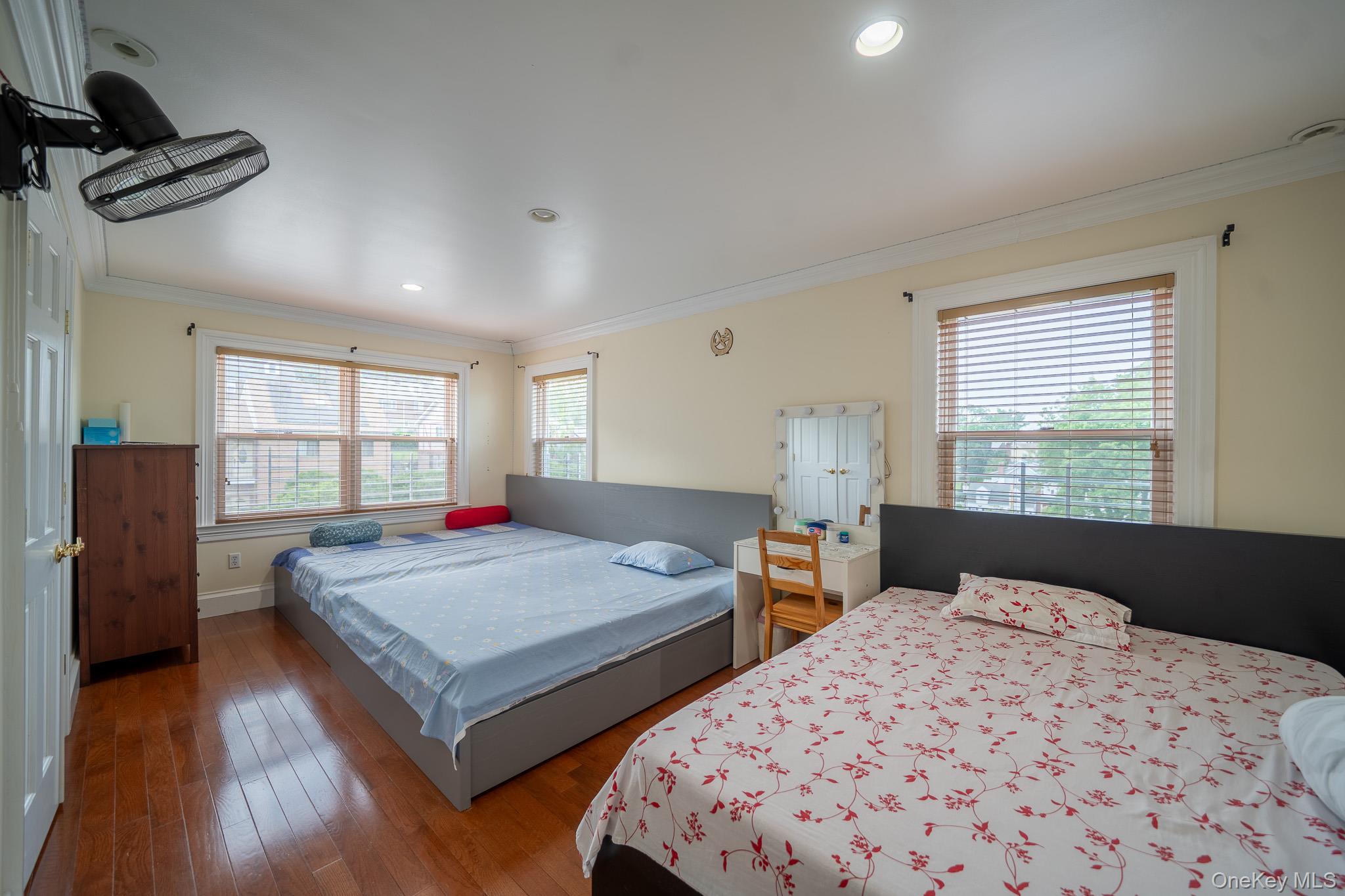 #19 photo, 580 Valley Avenue, Yonkers , NY 10703