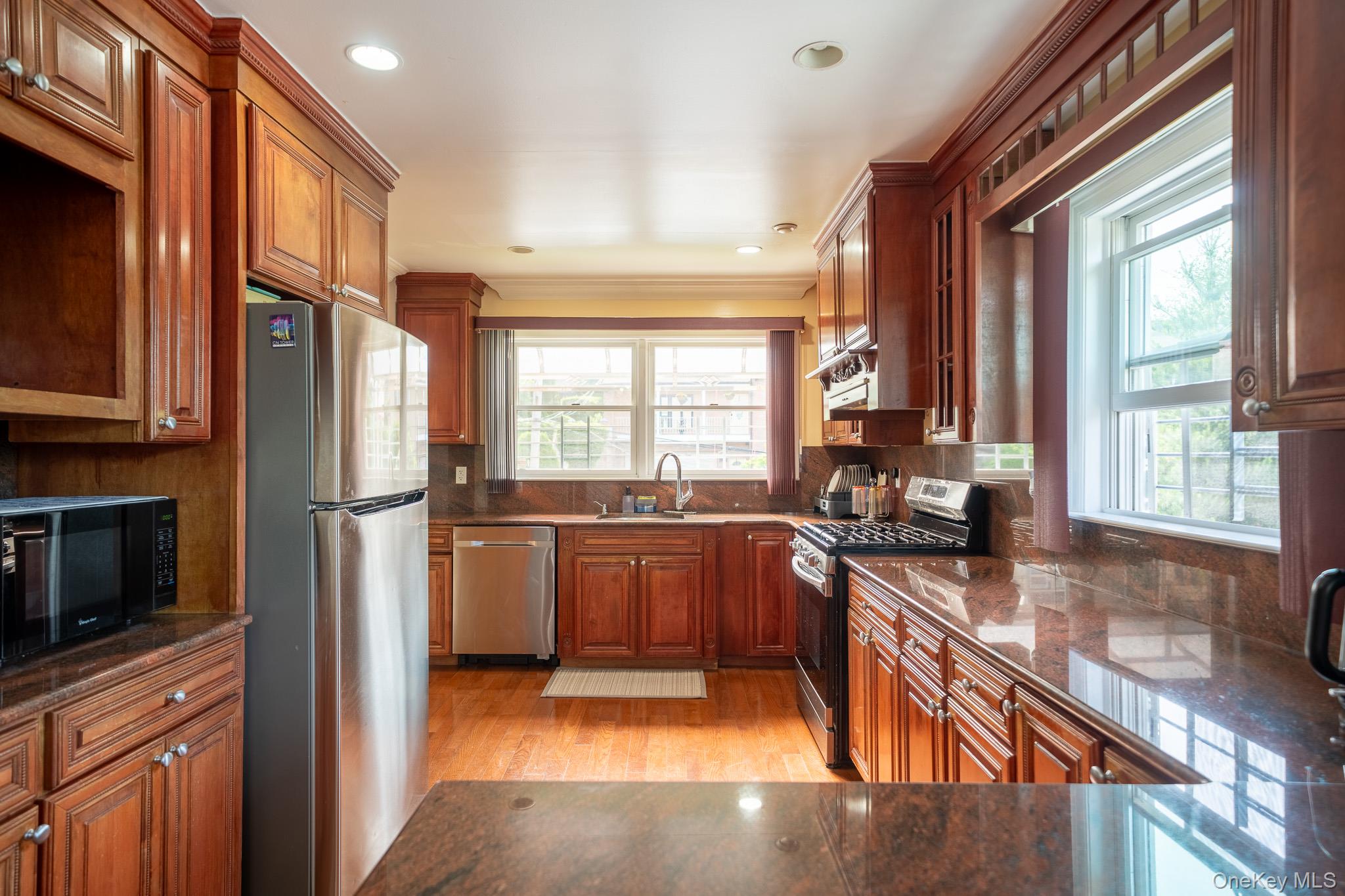 #7 photo, 580 Valley Avenue, Yonkers , NY 10703