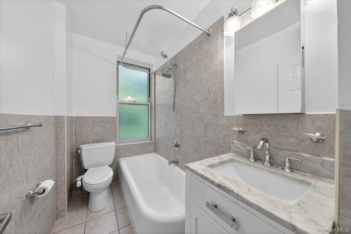 #11 photo, 811 Walton Avenue, Bronx , NY 10451