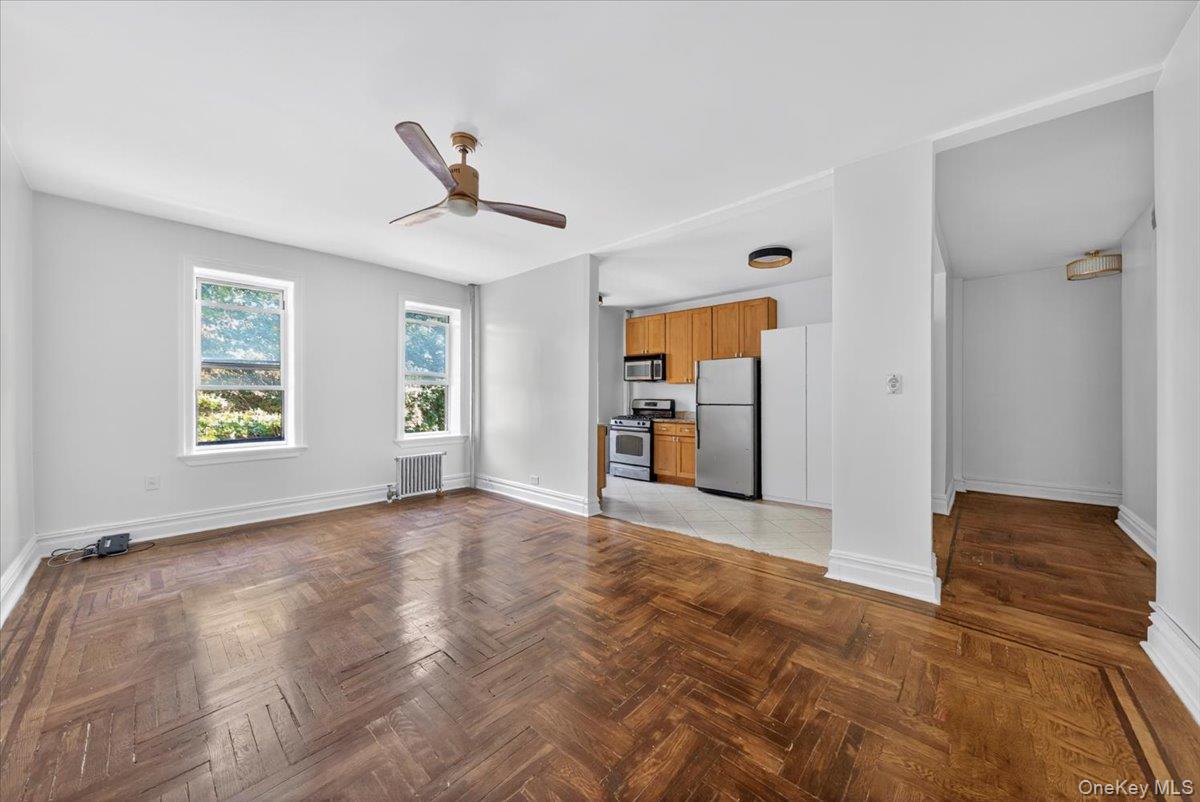 #5 photo, 811 Walton Avenue, Bronx , NY 10451