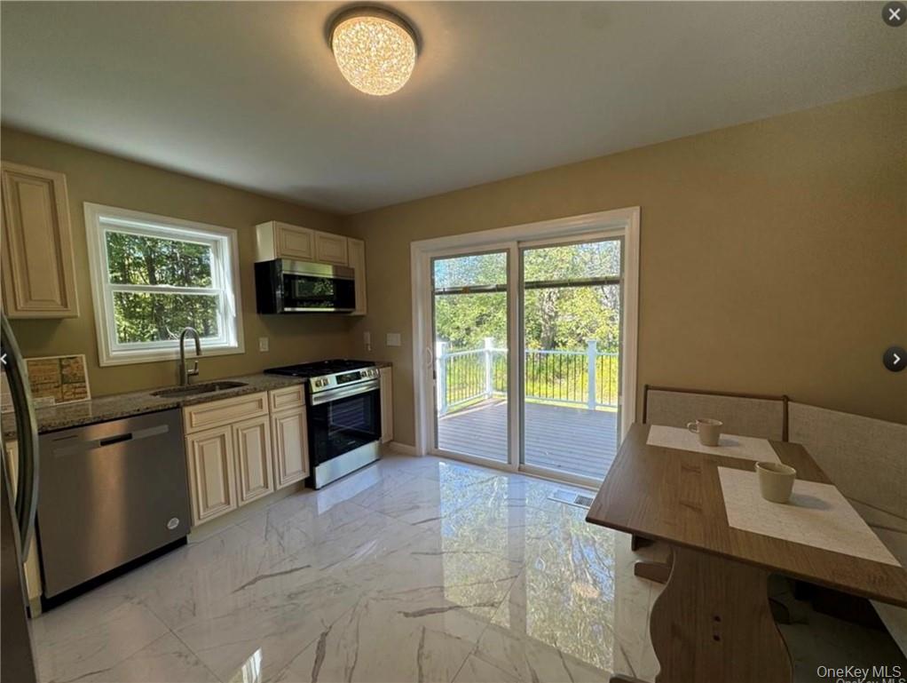 #7 photo, 30 Daly Road, Middletown , NY 10940