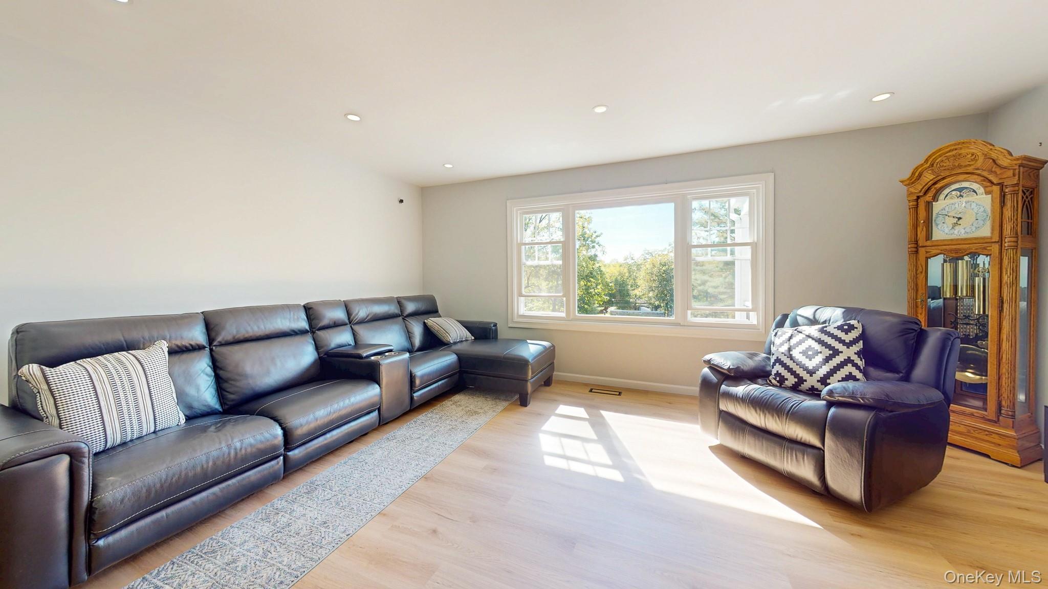 #12 photo, 174 Smithtown Road, Fishkill , NY 12524