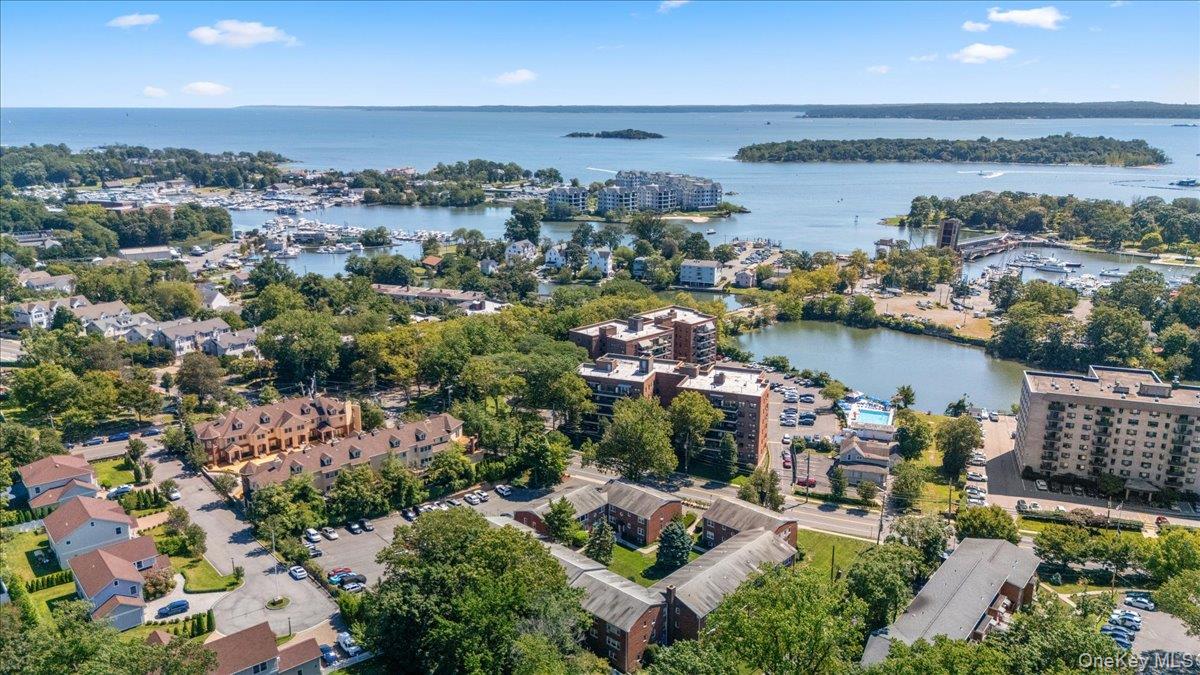 #13 photo, 643 Pelham Road, New Rochelle , NY 10805