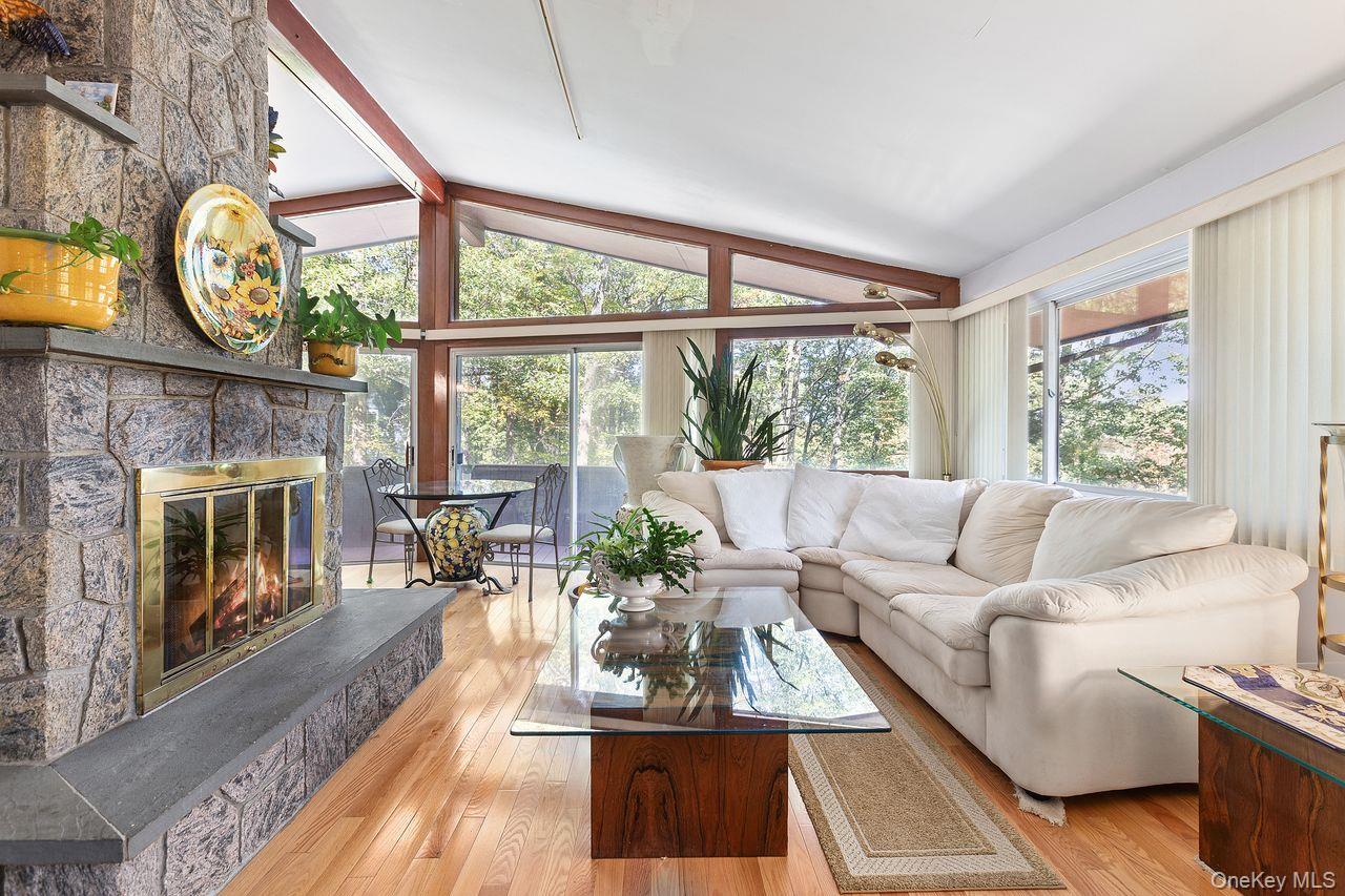 #13 photo, 5 Crescent Lane, Putnam Valley , NY 10579