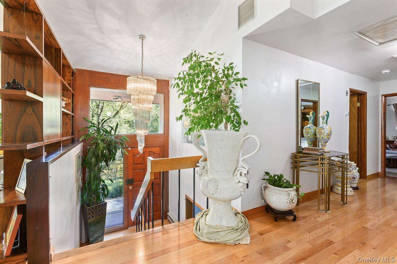 #16 photo, 5 Crescent Lane, Putnam Valley , NY 10579