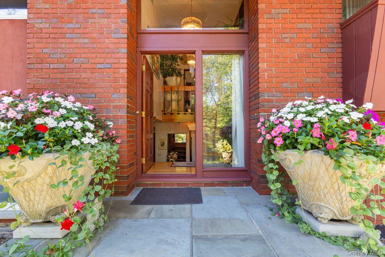 #2 photo, 5 Crescent Lane, Putnam Valley , NY 10579