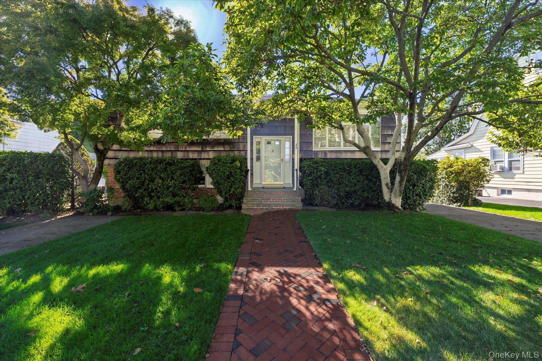 #1 photo, 33 Starks Place, ナッソー郡 Lynbrook , NY 11563