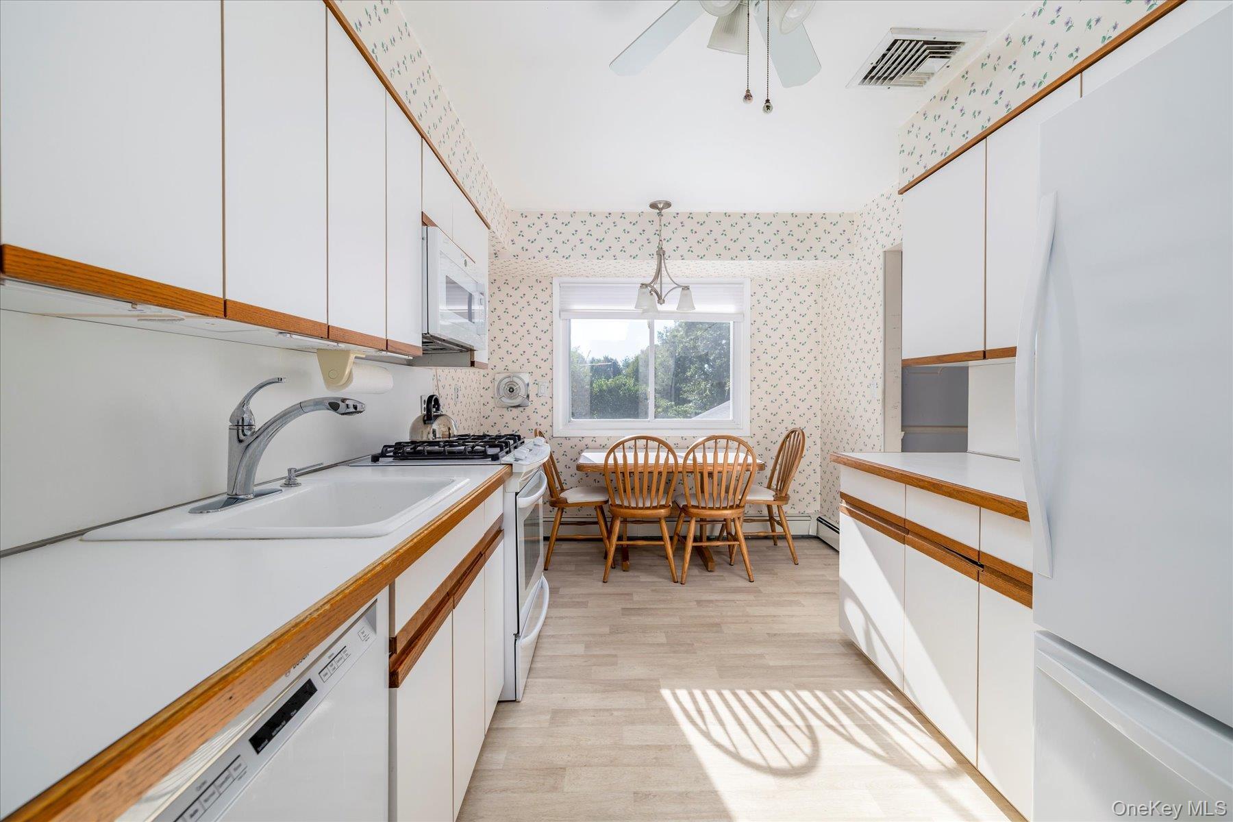 #10 photo, 33 Starks Place, ナッソー郡 Lynbrook , NY 11563