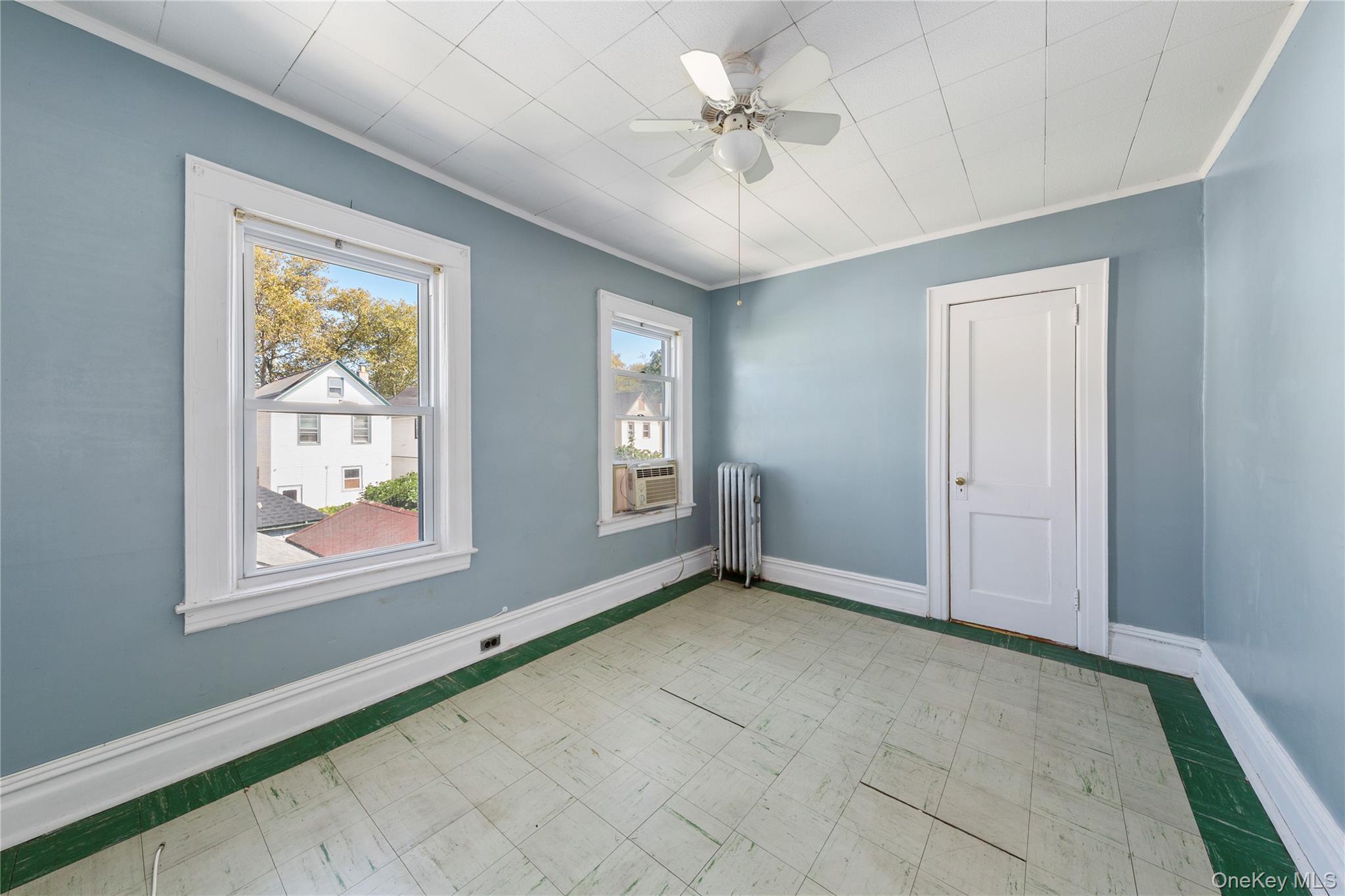 #11 photo, 9037 180th Street, クイーンズ区 Jamaica , NY 11432