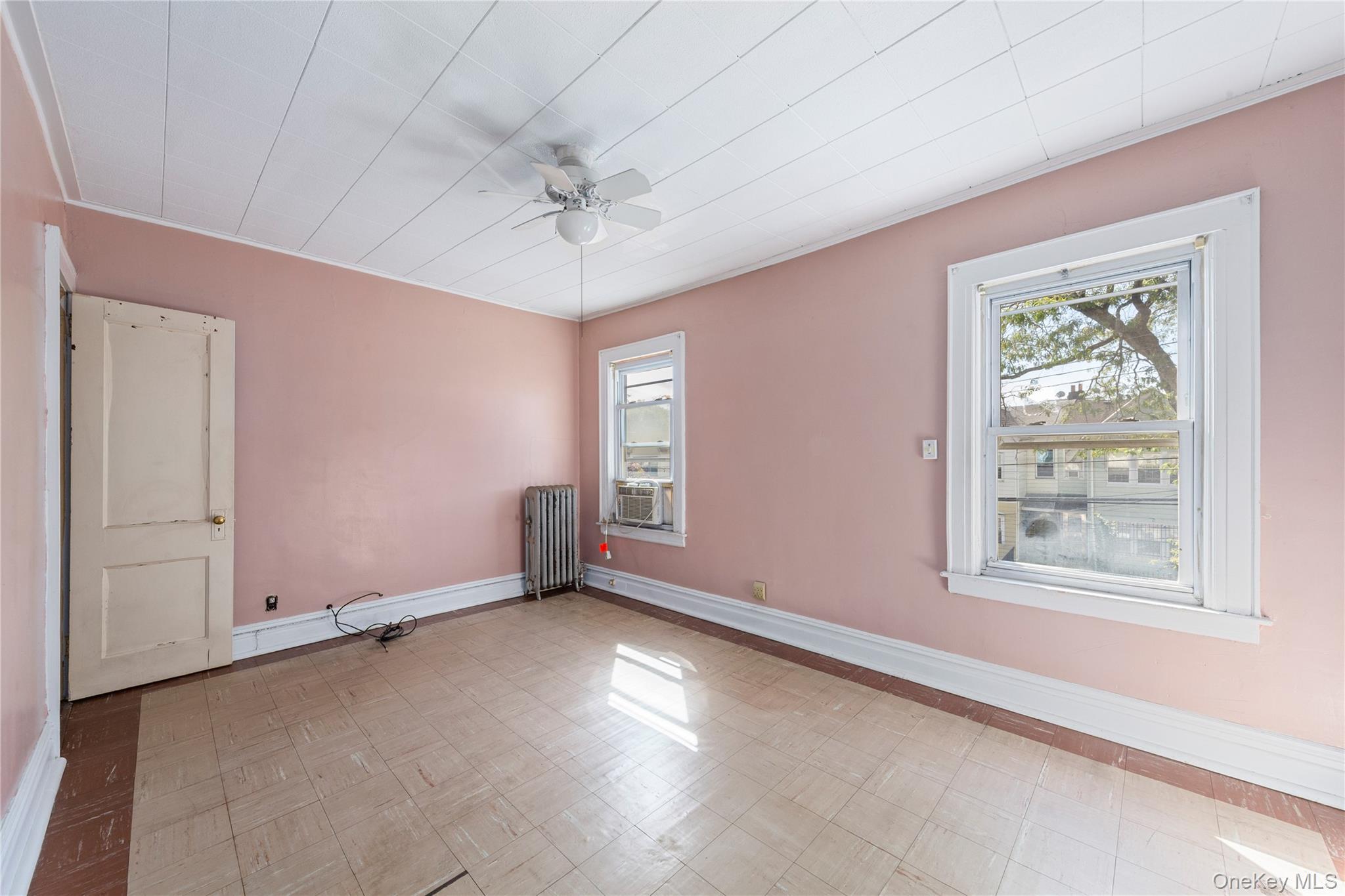 #15 photo, 9037 180th Street, クイーンズ区 Jamaica , NY 11432