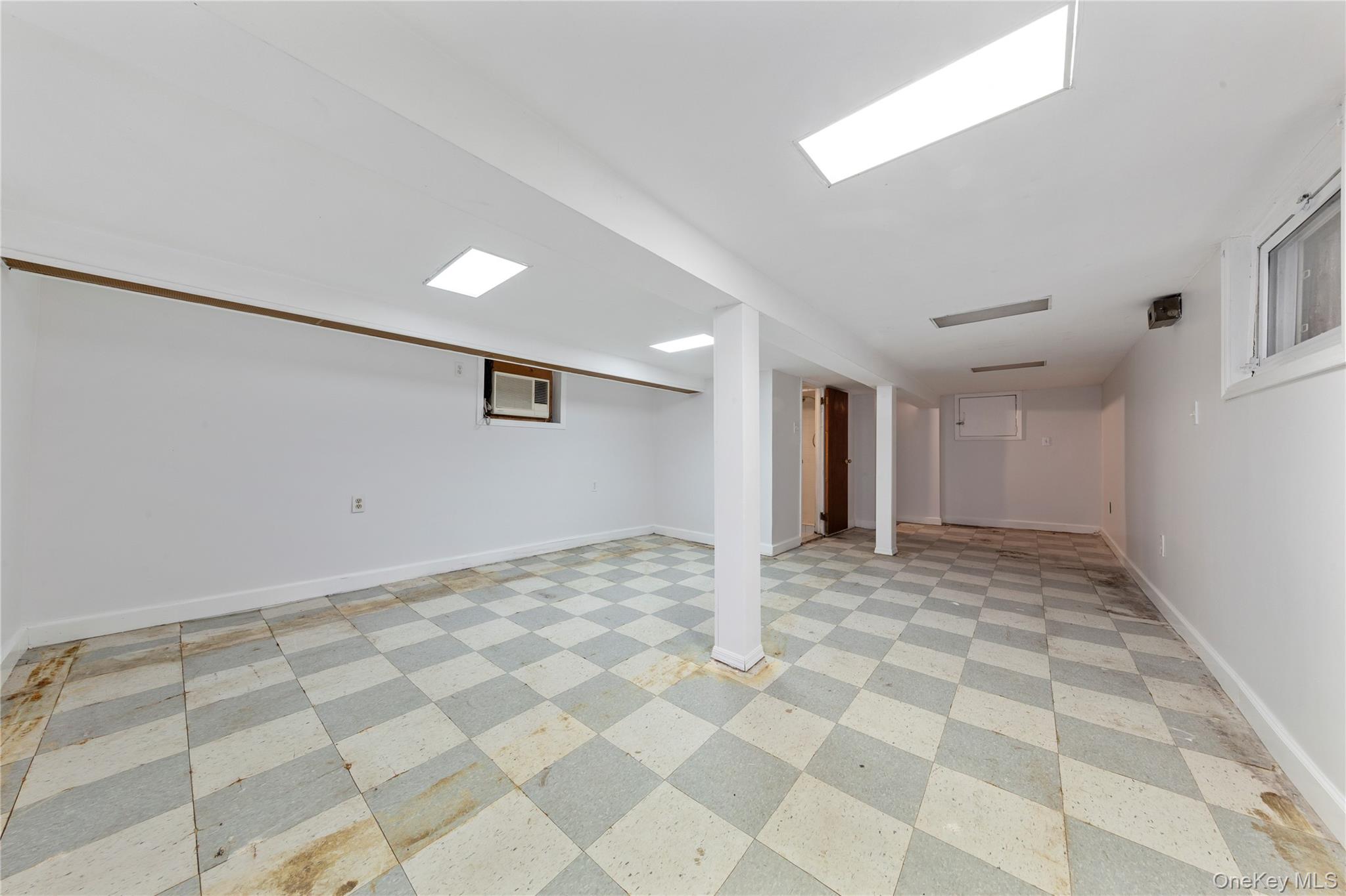 #17 photo, 9037 180th Street, クイーンズ区 Jamaica , NY 11432