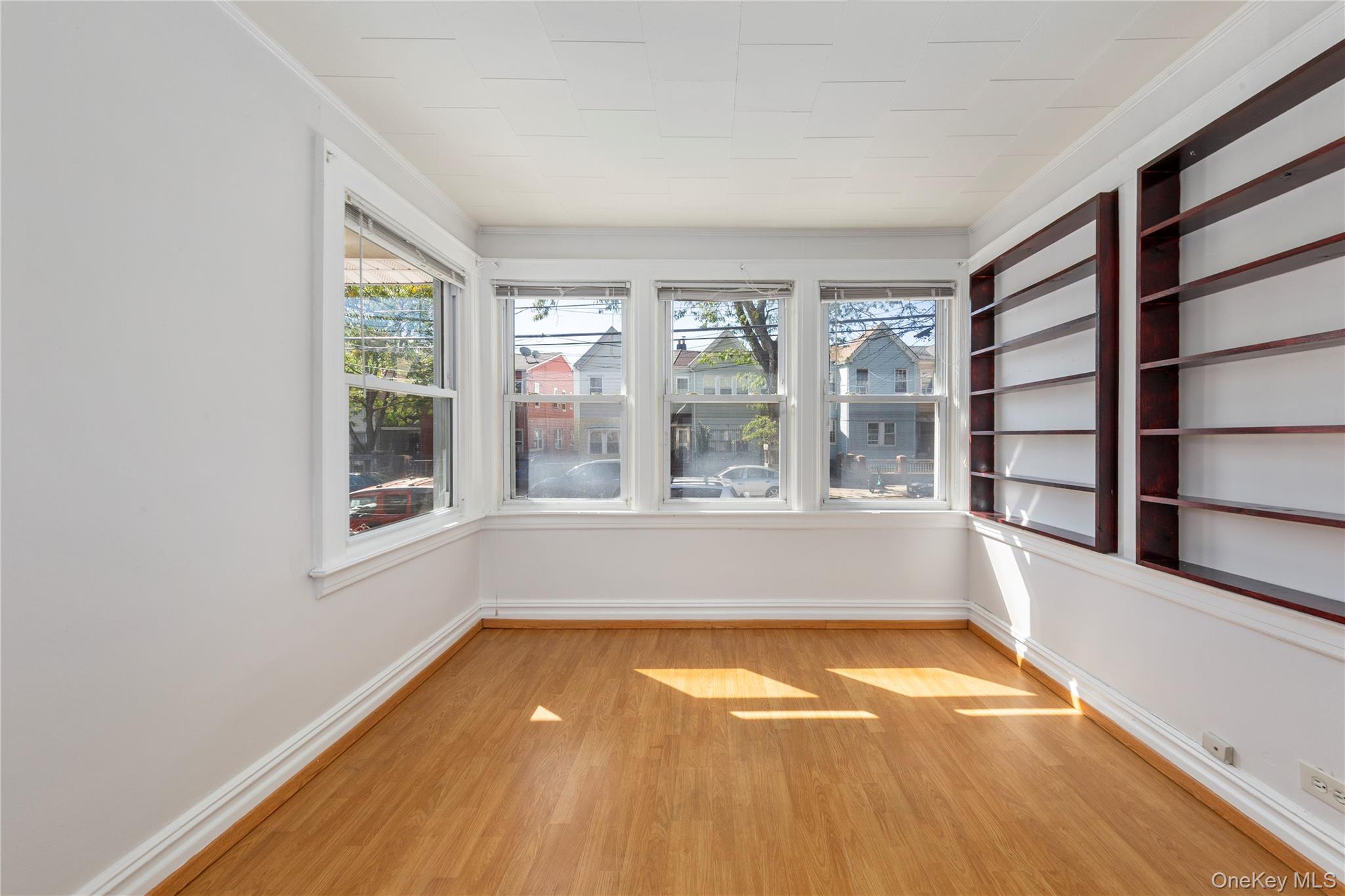 #2 photo, 9037 180th Street, クイーンズ区 Jamaica , NY 11432