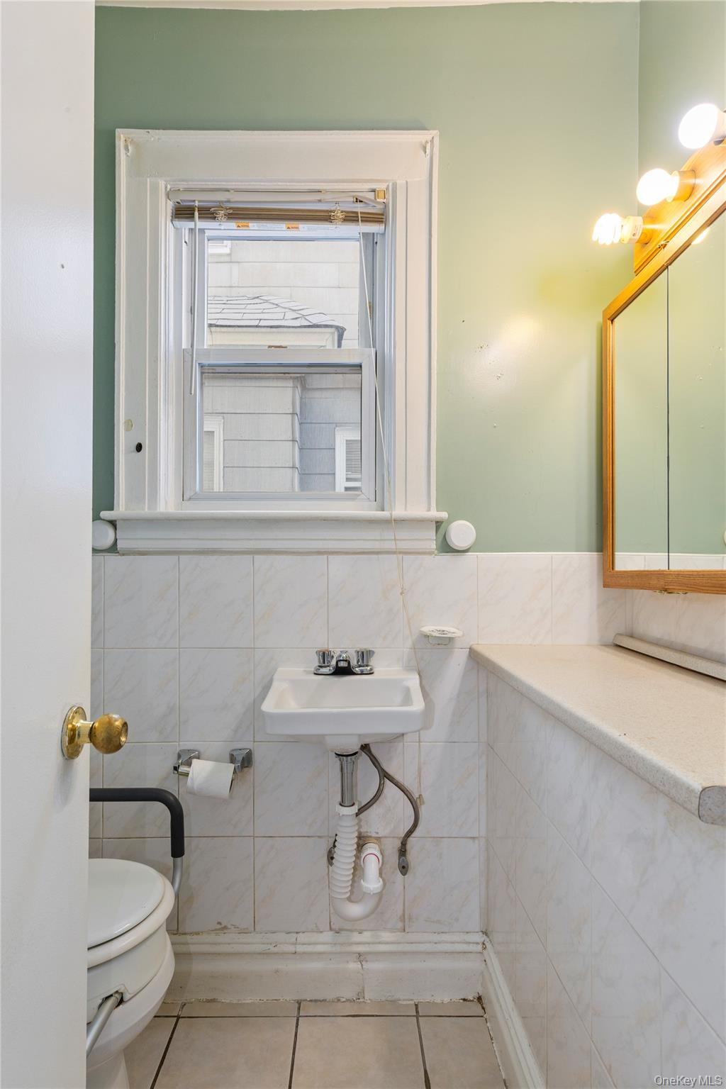 #9 photo, 9037 180th Street, クイーンズ区 Jamaica , NY 11432