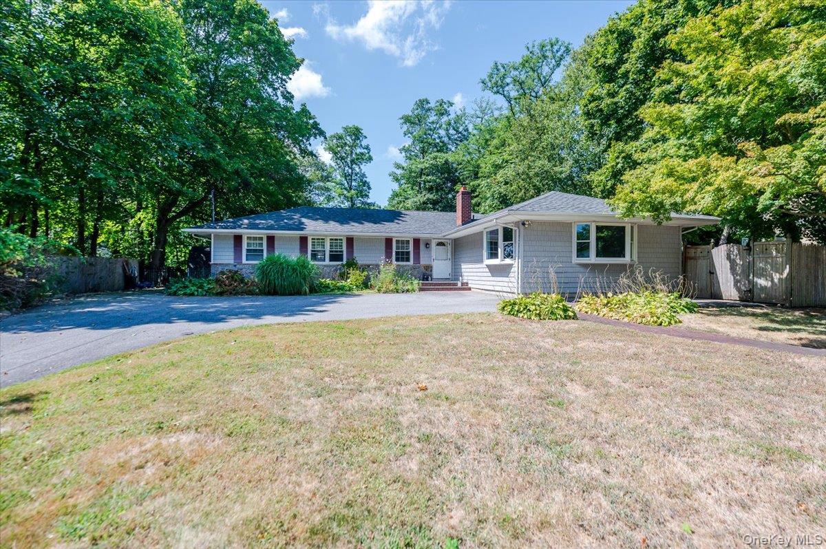 #2 photo, 237 Oakwood Road, Huntington , NY 11743