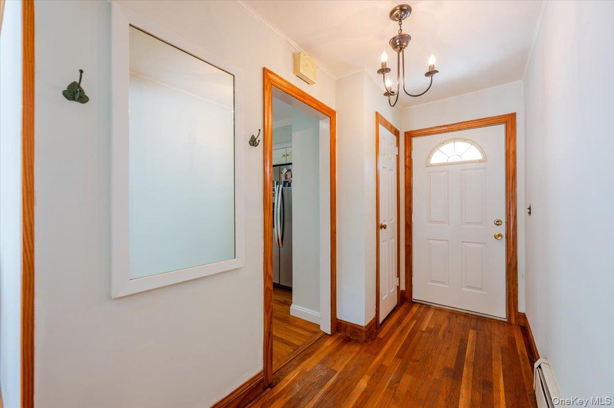 #3 photo, 237 Oakwood Road, Huntington , NY 11743