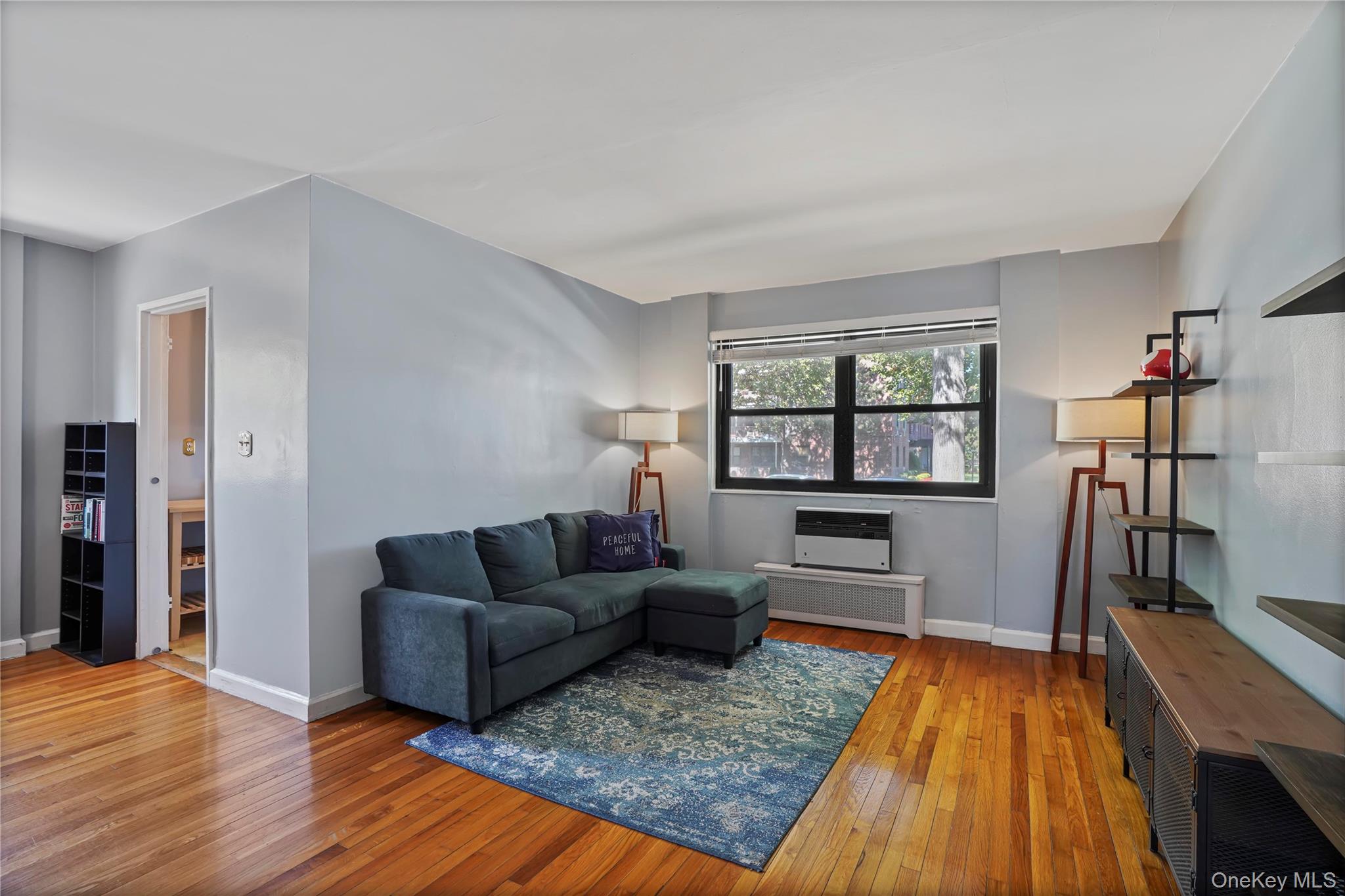 #1 photo, 84-18 155th Avenue, クイーンズ区 Howard Beach , NY 11414